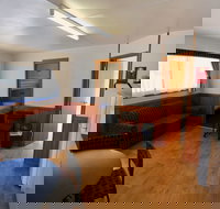 Jenolan Holiday Park - Campsite - Accommodation Yamba