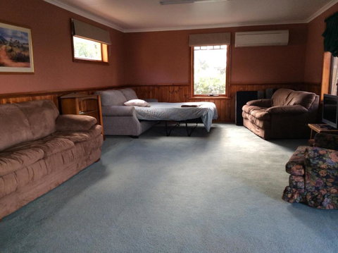 Our Cottage - Accommodation Yamba 4