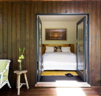Botanica Editions - Accommodation Yamba