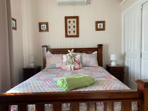 Cherry Blossom Cottage - Accommodation Yamba 1