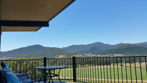 The Red Stag - Accommodation Yamba 0