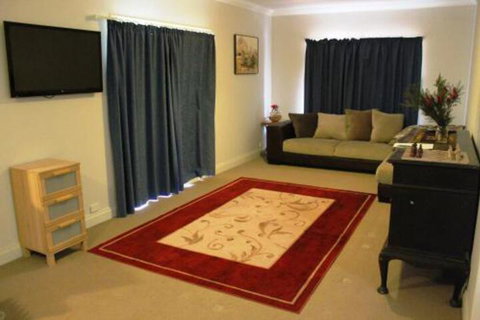 Lake Tyrrell Accommodation - Accommodation Yamba 3