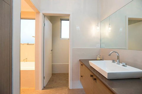 Lavina Luxury Beach House - Accommodation Yamba 4