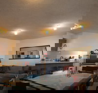 Beehive 18 - Accommodation Yamba