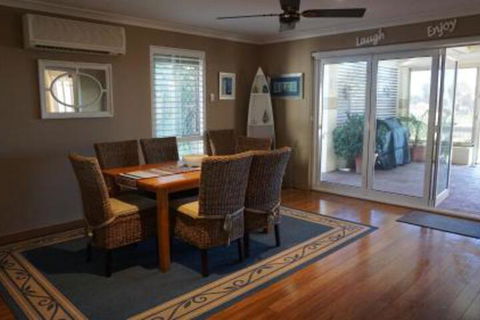 Holiday House - Accommodation Yamba 2