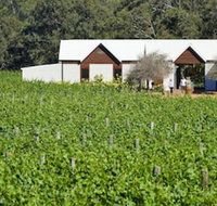Vineyard Cottage at Upper Reach Winery - Accommodation Yamba