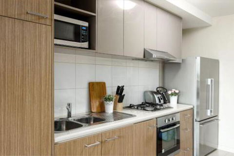 Water Views Lovely 2BRs Free Tram Zone Close To Everything! - Accommodation Yamba 2