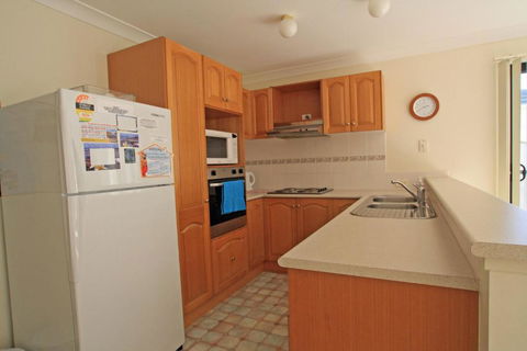 The Moorings Waterfront - Accommodation Yamba 2