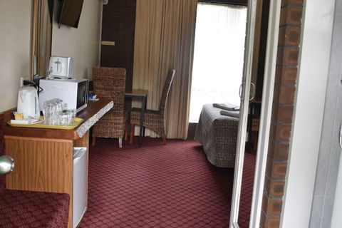 Valley Views Motel & Chalets - Accommodation Yamba 6