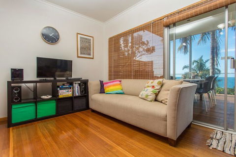 Pambula Family Beach House - Accommodation Yamba 4