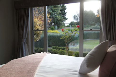 BEL MIREN ESSINGTON - Accommodation Yamba 0