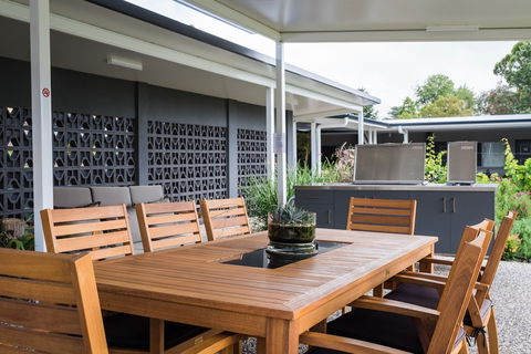 Granite Belt Motel - Accommodation Yamba 0