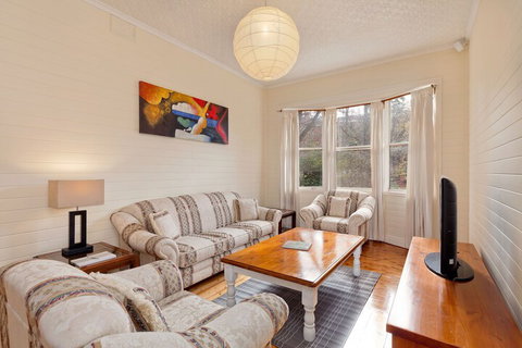 Botanica Cottage - Accommodation Yamba 3