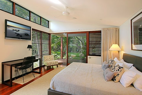 Barefoot At Broken - Accommodation Yamba 2