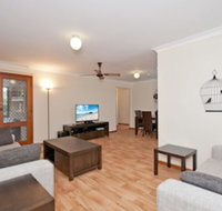 Skippers Rest 27 Government Road - Accommodation Yamba
