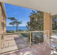 South Pacific Unit 6 Amazing unit opposite the beach. - Accommodation Yamba