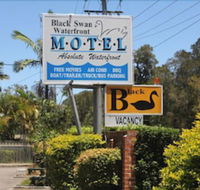 Black Swan Waterfront Motel Not Suitable for Children - Accommodation Yamba
