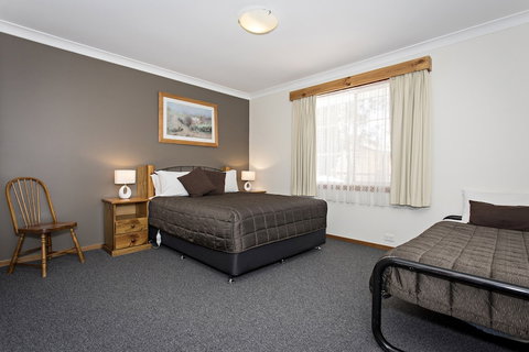 Colonial Motel And Serviced Apartments - Accommodation Yamba 2