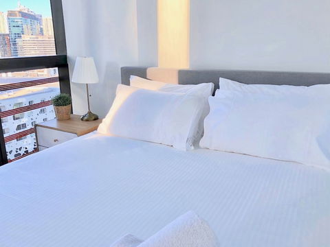 Pride Docklands Waterfront Apartment City View - Accommodation Yamba 5