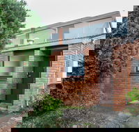 Apartments on Elsmere - Accommodation Yamba