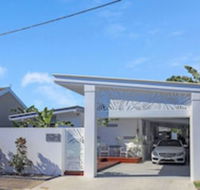 Miami Beachside Beach House - Accommodation Yamba