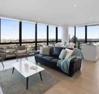 Melbourne Lifestyle Apartments - Best Views on Collins - Accommodation Yamba