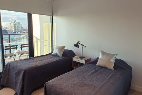 Orange Stay At Collins Wharf - Accommodation Yamba 6
