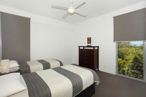 224 Centenary Heights Road Coolum Beach 500 Dollar Bond Linen Included - Accommodation Yamba 5