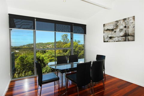 224 Centenary Heights Road Coolum Beach 500 Dollar Bond Linen Included - Accommodation Yamba 6