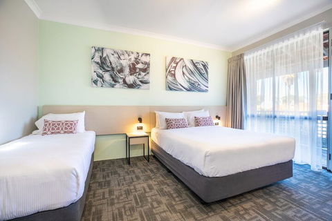 Nightcap At Wanneroo Tavern - Accommodation Yamba 5