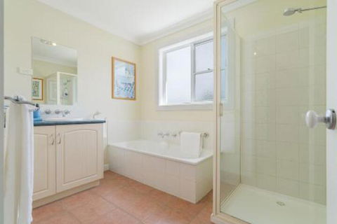 Berkeley Street Townhouse - Accommodation Yamba 2