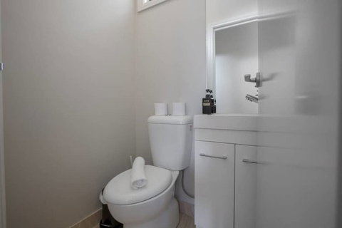 70 Greenbell Doncaster - Accommodation Yamba 4