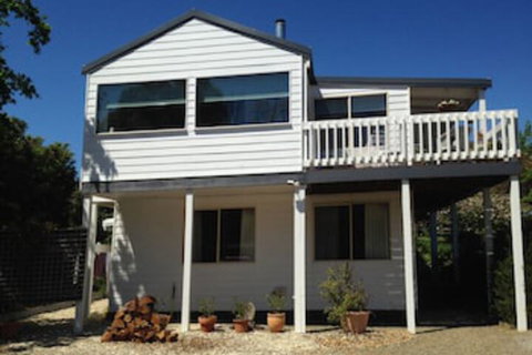 Yarraglen BnB - Accommodation Yamba 0