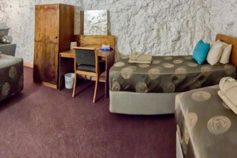 White Cliffs Underground Motel - Accommodation Yamba 2