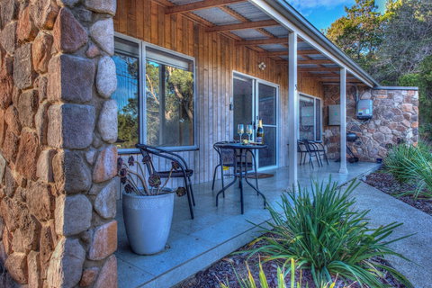 Freycinet Stone Studio 6 - Accommodation Yamba 5