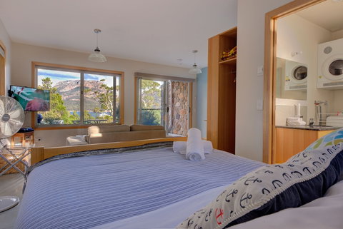 Freycinet Stone Studio 6 - Accommodation Yamba 4