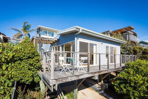Surfside - Accommodation Yamba 0