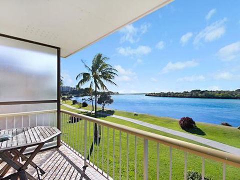 7 / 18 Endeavour Parade Riverfront Tweed Heads - Accommodation Yamba 4