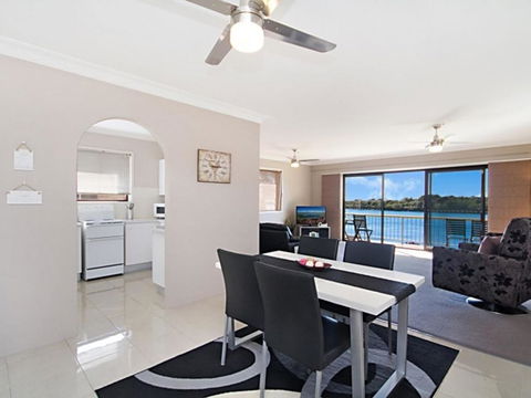 7 / 18 Endeavour Parade Riverfront Tweed Heads - Accommodation Yamba 2