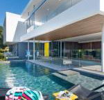 Blueys Beach House 5 Bedroom - Accommodation Yamba
