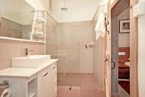 Robinson Cottage - Accommodation Yamba 7