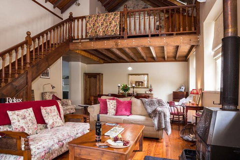 Clare Valley Heritage Retreat - Accommodation Yamba 5