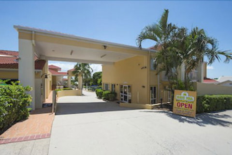 Harbour Sails Motor Inn - Accommodation Yamba 2