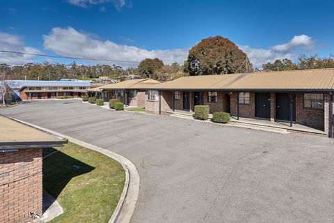 Olde Tudor Hotel - Accommodation Yamba 2