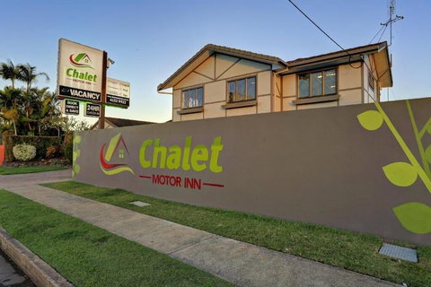 Chalet Motor Inn - Accommodation Yamba 0