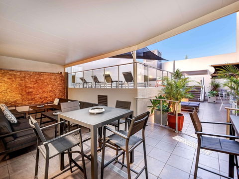 Mercure Centro Port Macquarie - Accommodation Yamba 3