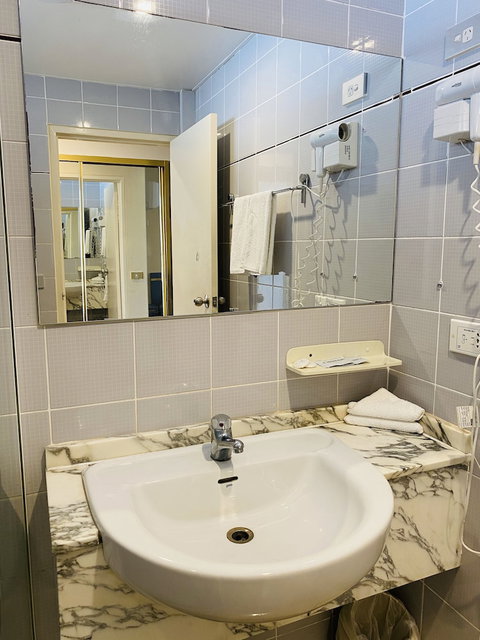 The Select Inn Penrith - Accommodation Yamba 2