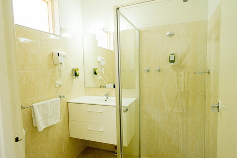 Jacksons Motor Inn - Accommodation Yamba 3