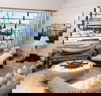 Boathouse - Birks River Retreat - Birks Harbour - Accommodation Yamba