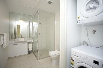 Astra Apartments - Docklands - Accommodation Yamba 1